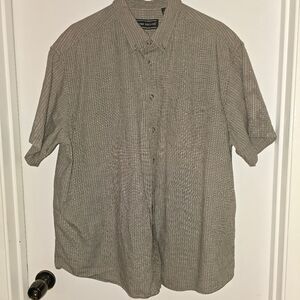David Taylor tan plaid short sleeve button-up shirt . Size 2XL